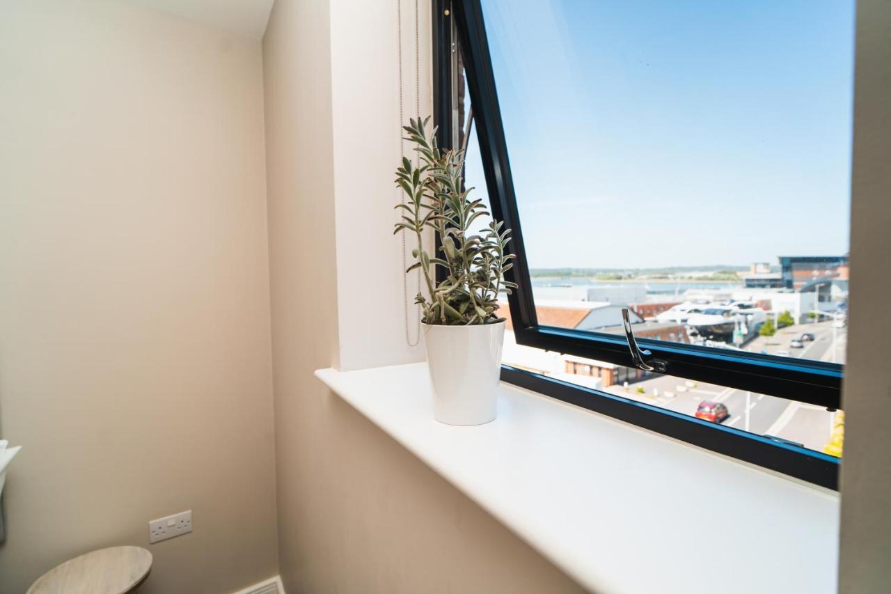 Penthouse - Harbour Views Apartamento Poole Exterior foto